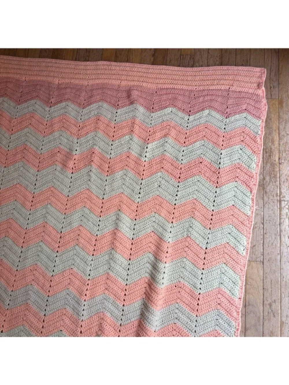 Handmade Knit Crochet Blanket Throw w/ Foot Pouch Pocket White Pink 66